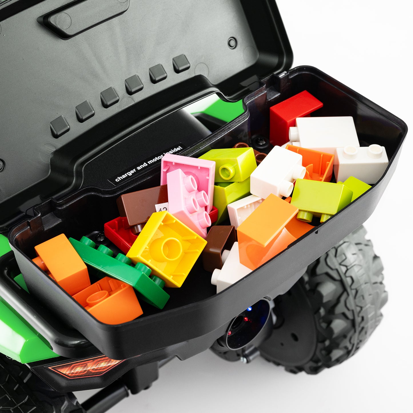 6V Kids Ride On ATV with Spray Function and Storage Box with Music-Green