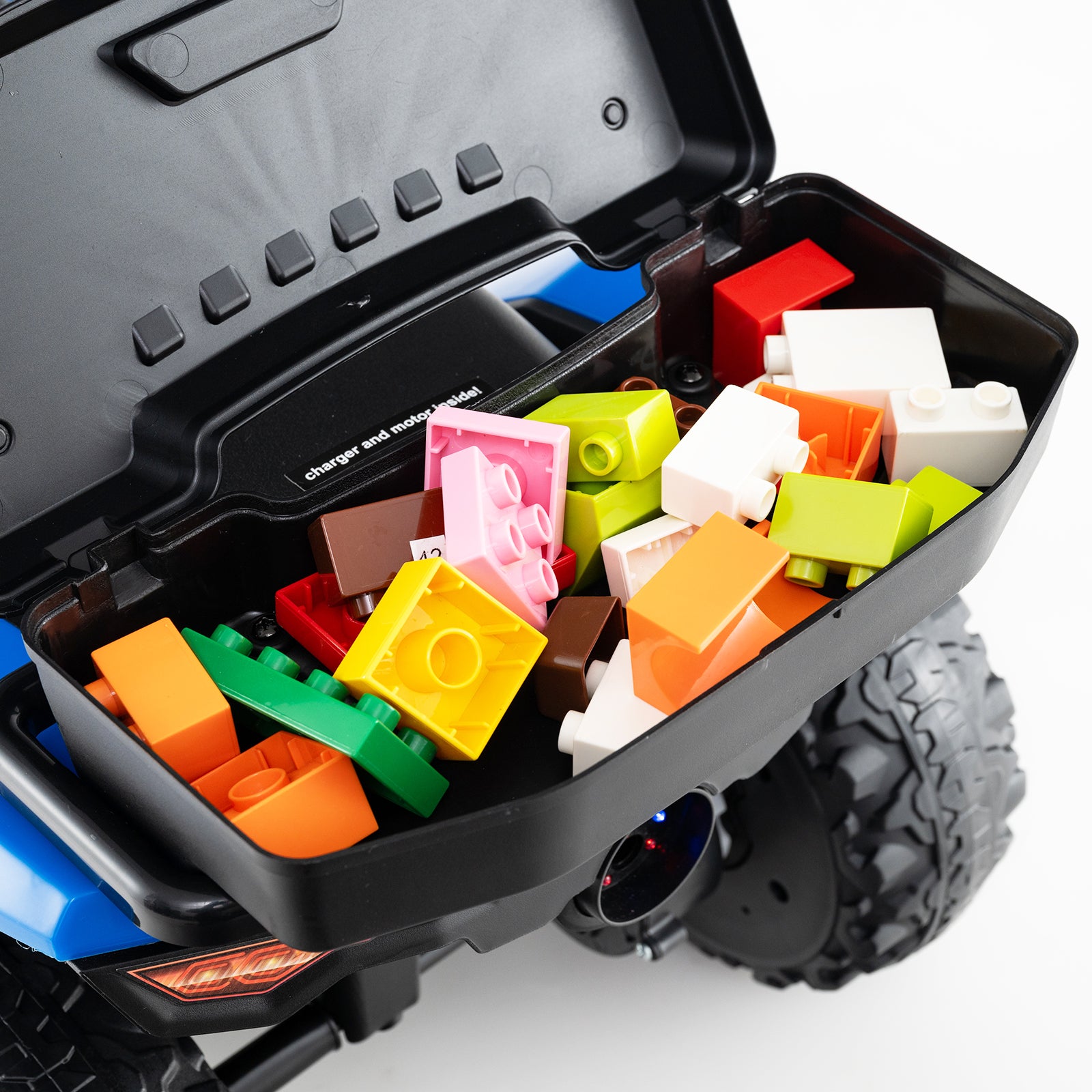 6V Kids Ride On ATV with Spray Function and Storage Box with Music-Blue