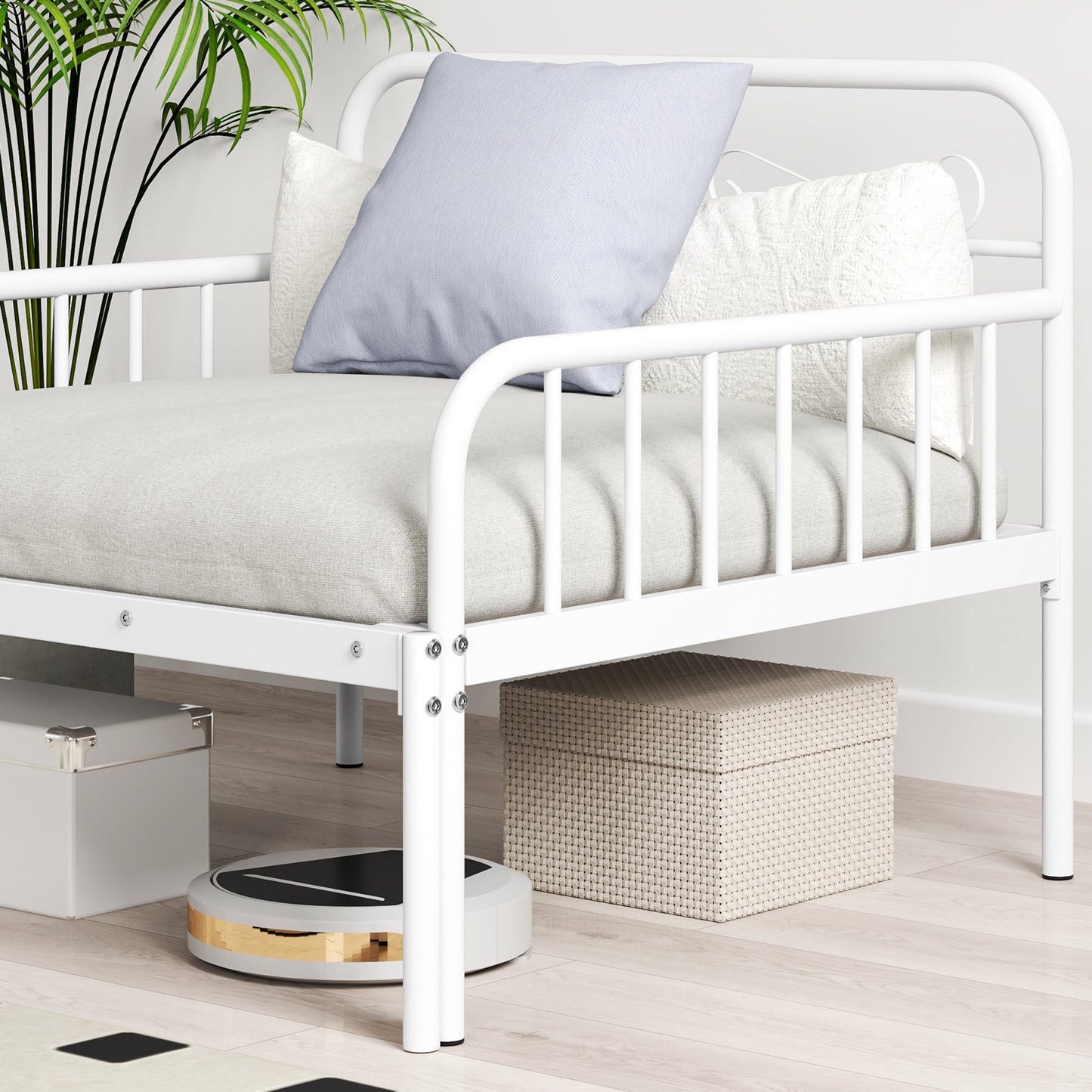 Extendable Metal Daybed to Twin Size Bed with Guardrails and Armrests