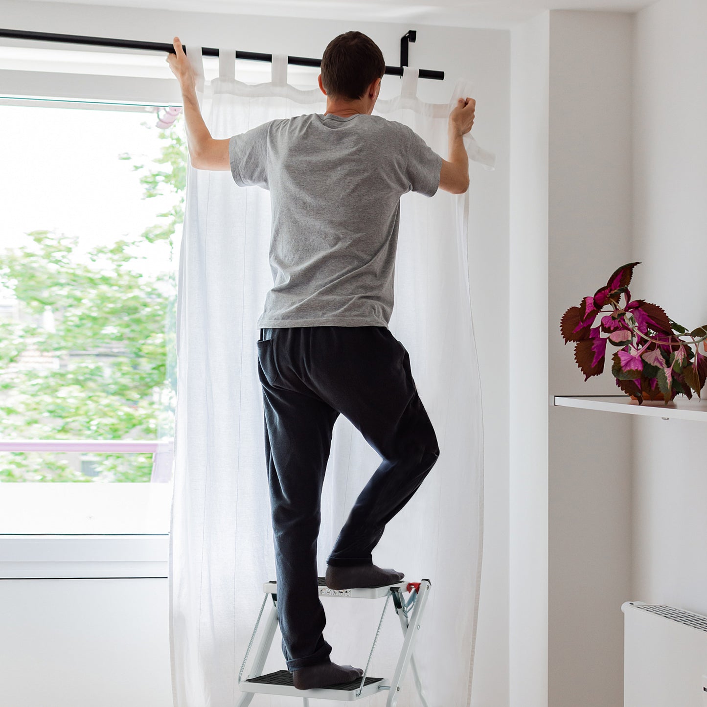 Folding 2 Step Ladder wiht Anti-Slip Pedal and Large Foot Pads-Black & White