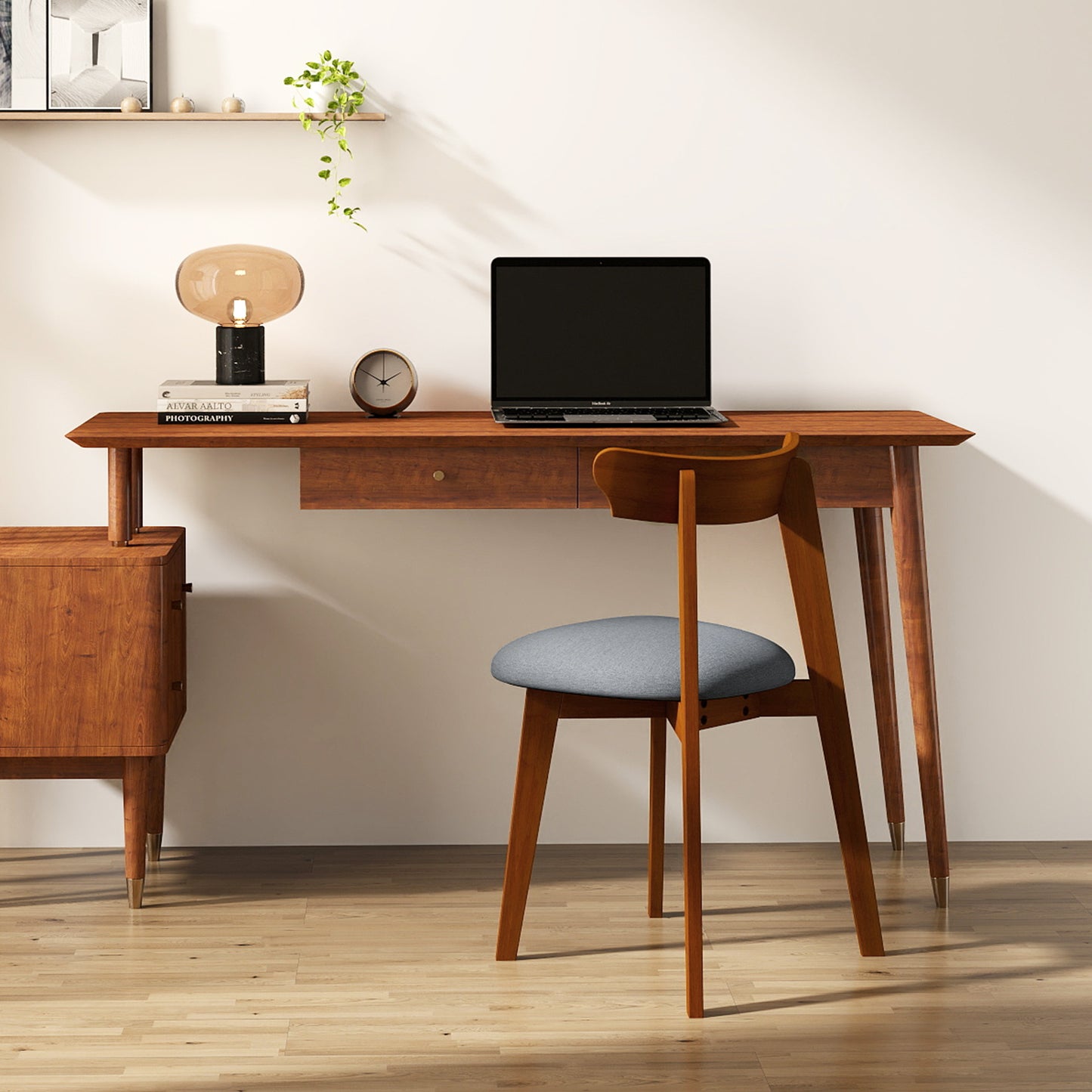 Mid-Century Modern Kitchen Chairs with Rubber Wood Frame and Padded Seat-Walunt